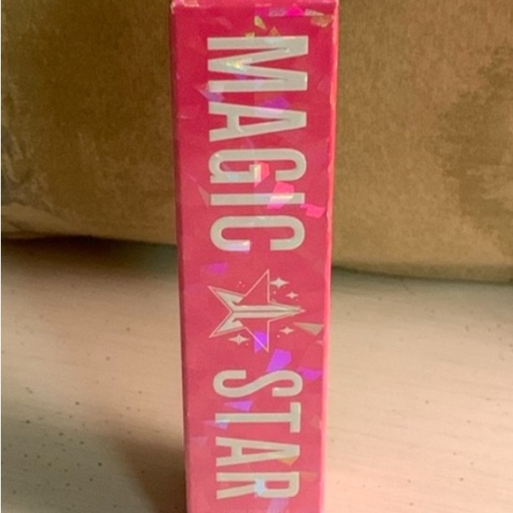 Jeffree Star Other - JEFFREE STAR LAVENDER CONCEALER!